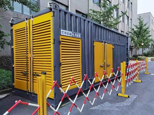 邯山如何使用转速表检查发动机的转速？