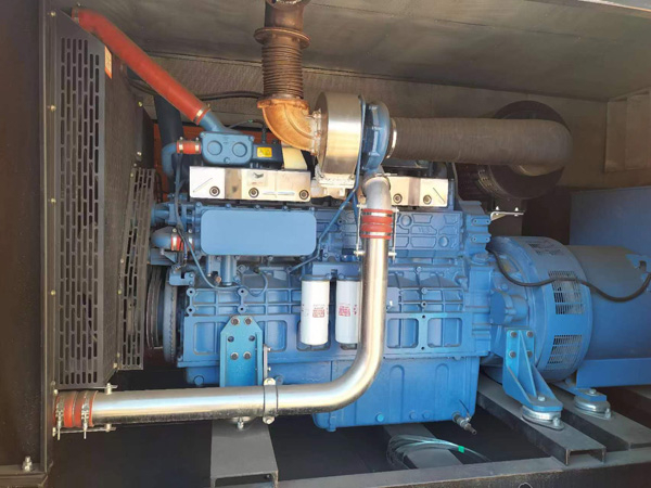 邯山燃油消耗率与进气温度的具体关系是什么？