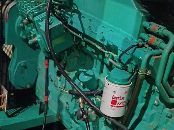 邯山如何确定新的发电机组控制系统是否与原系统兼容？